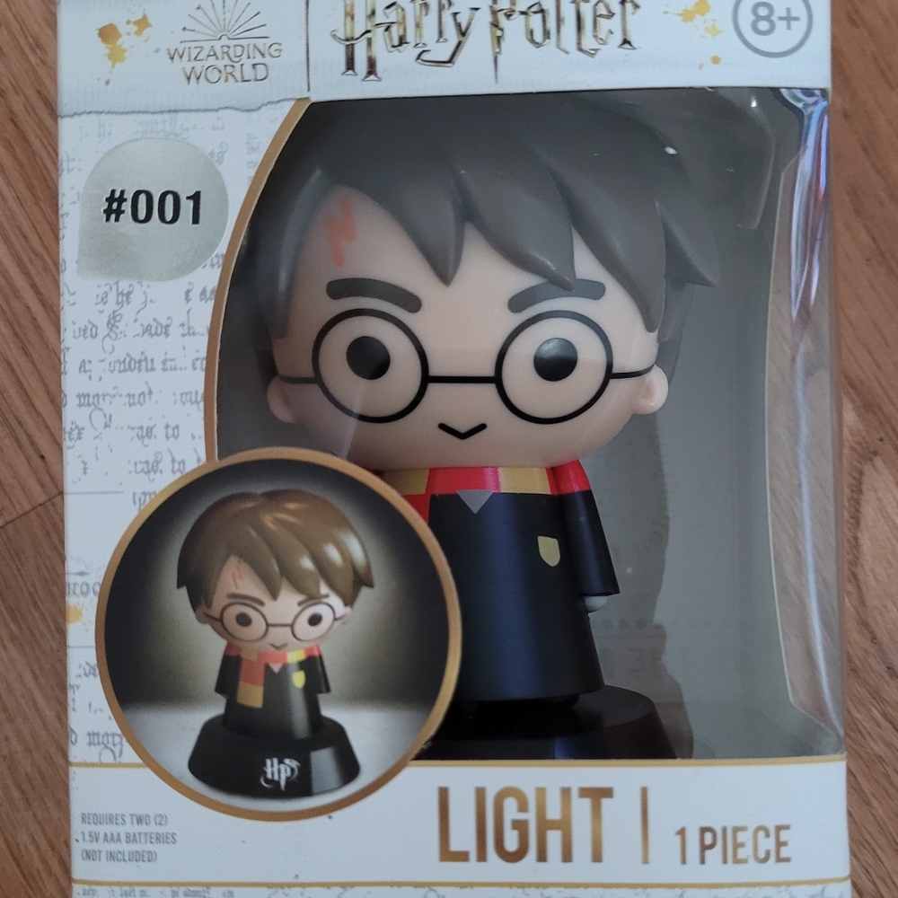 Official Licensed Hogwarts Harry Potter Icon LED Light